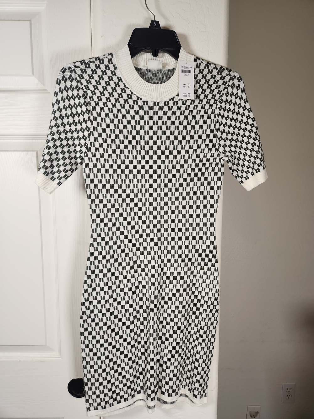 Abercrombie & Fitch Black and White Check Knit Dress